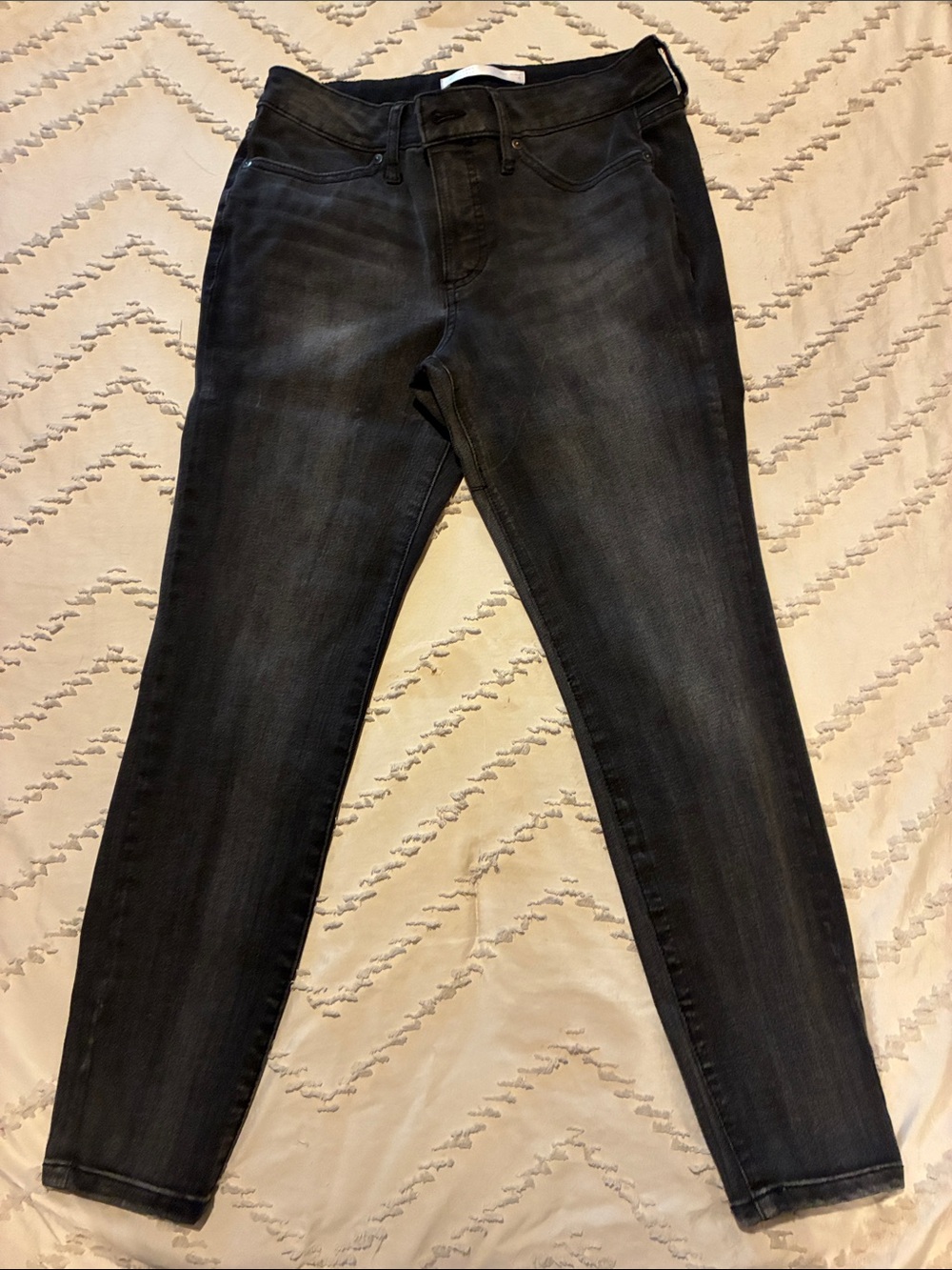 Lauren Conrad Slim High-Rise Black Skinny Jeans with Washed Fade size 8